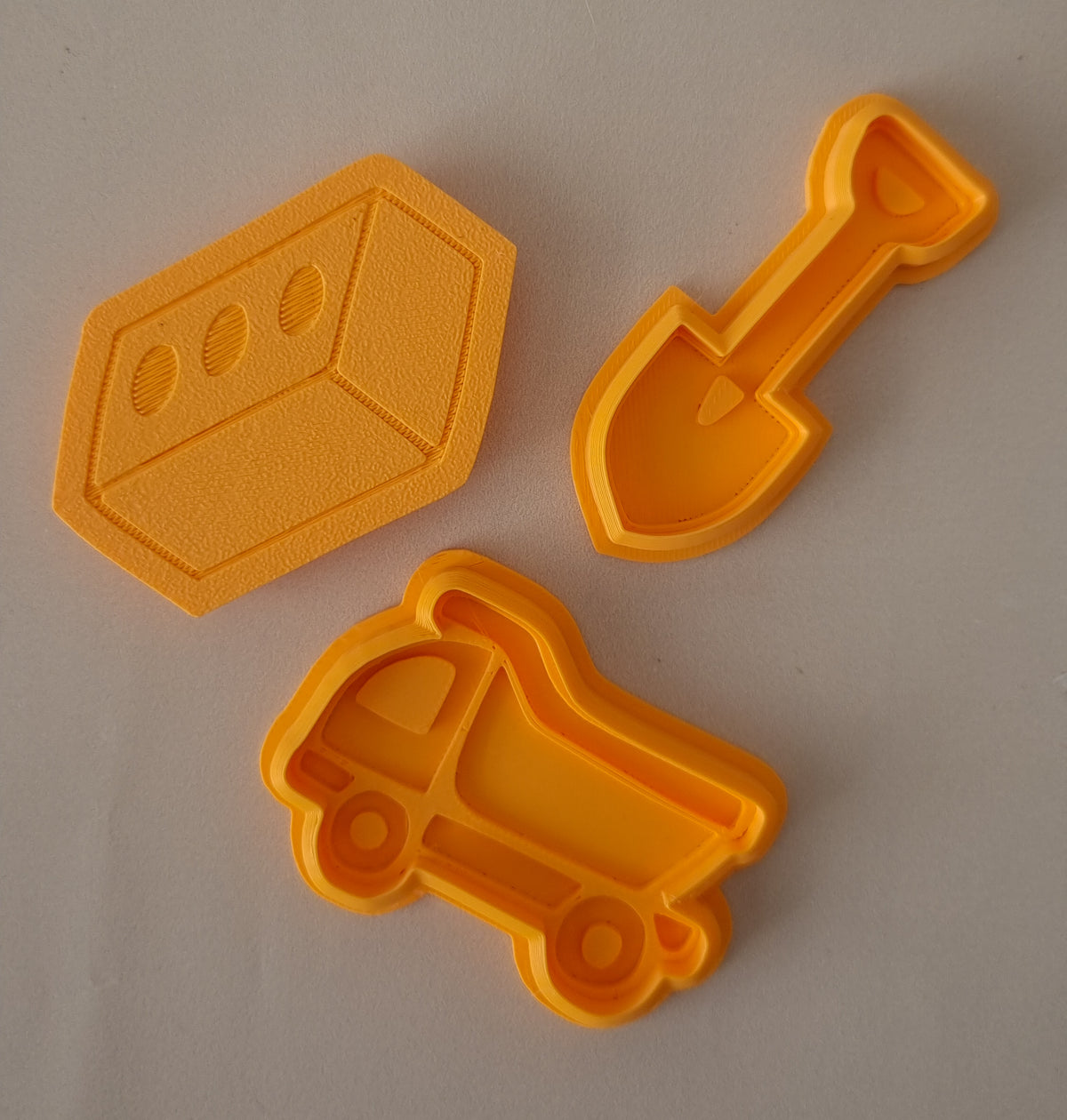 Construction Play Clay and Cutter Set