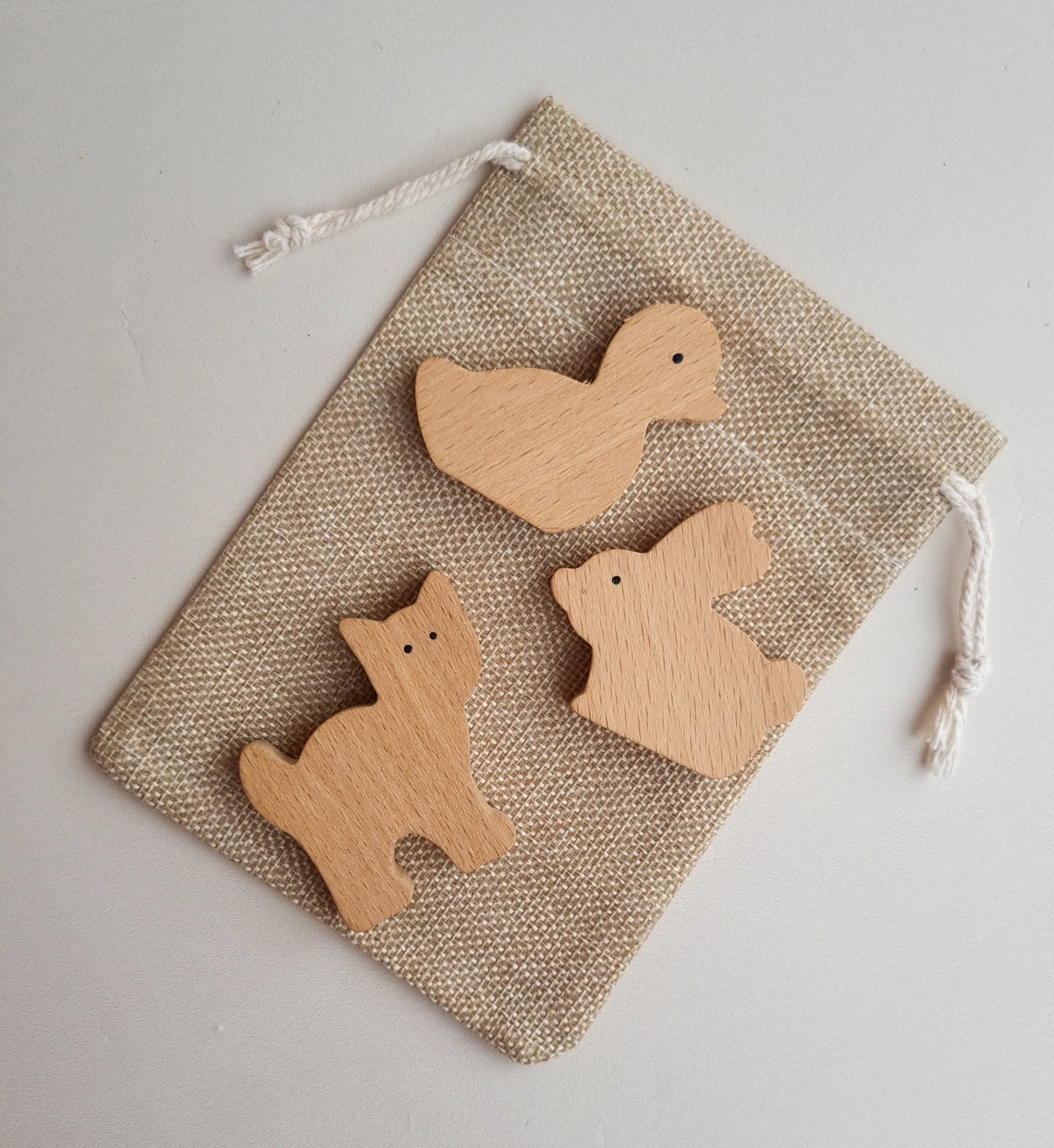 Wood farm animal set