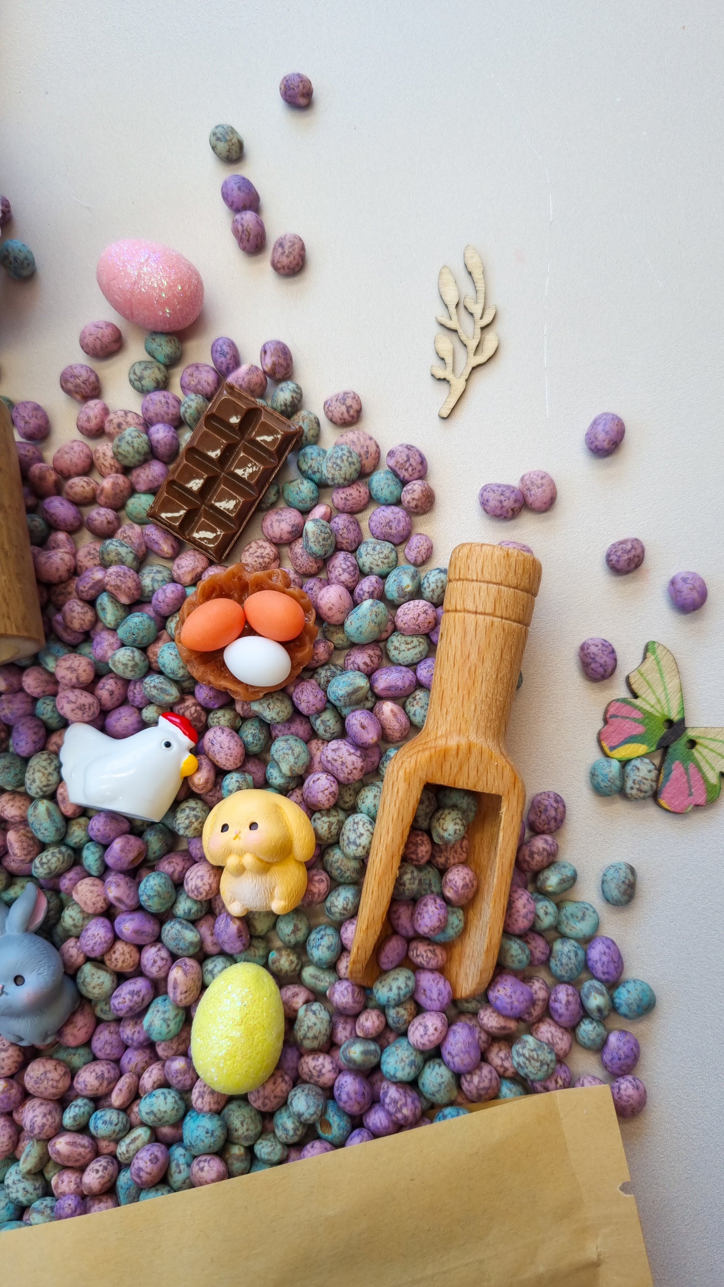 Easter Sensory Play Pouch